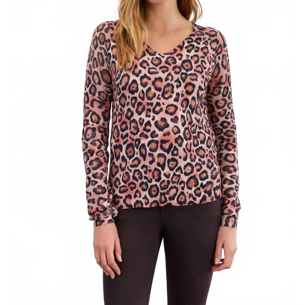 NEW FDJ v-neck pointelle-sleeve sweater in light leopard